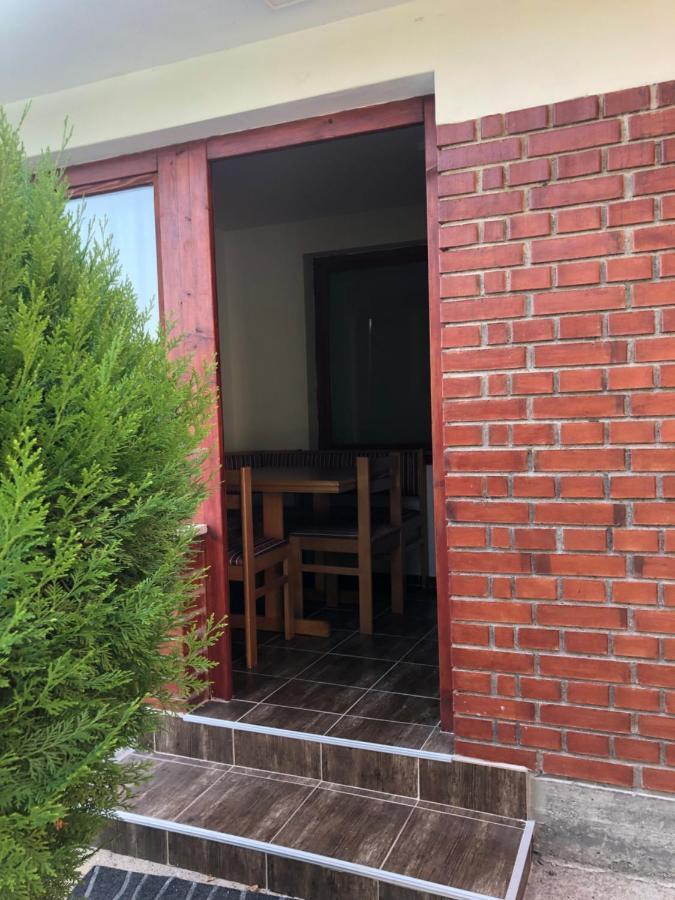 Apartmani Morava 54 Kocino Selo Luaran gambar