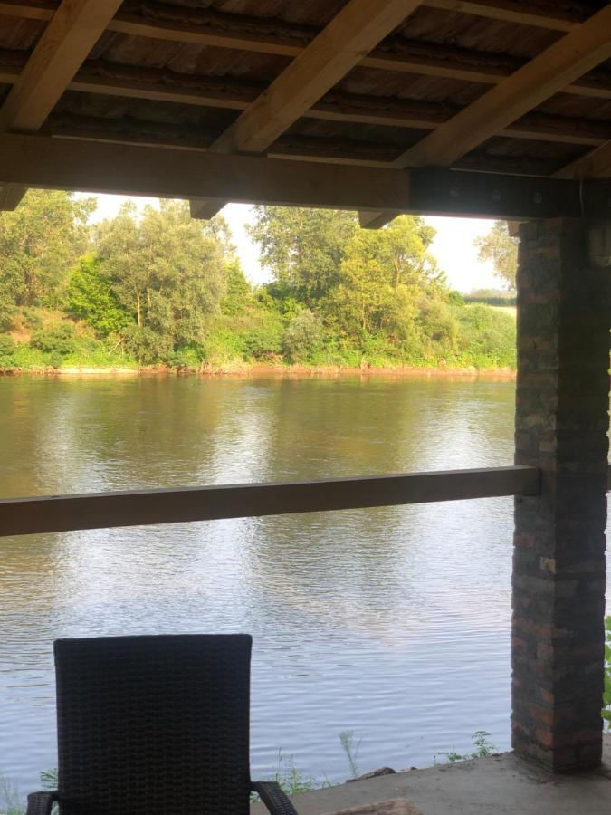 Apartmani Morava 54 Kocino Selo Luaran gambar