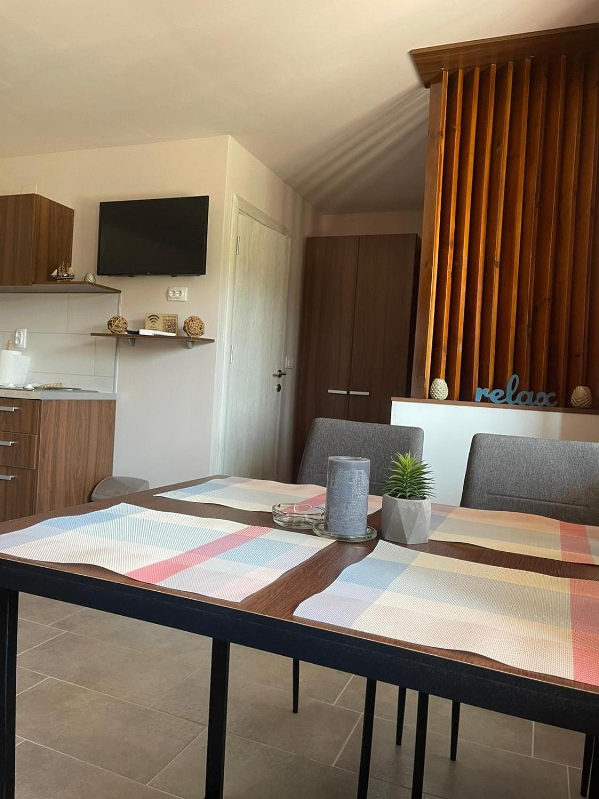 Apartmani Morava 54 Kocino Selo Luaran gambar