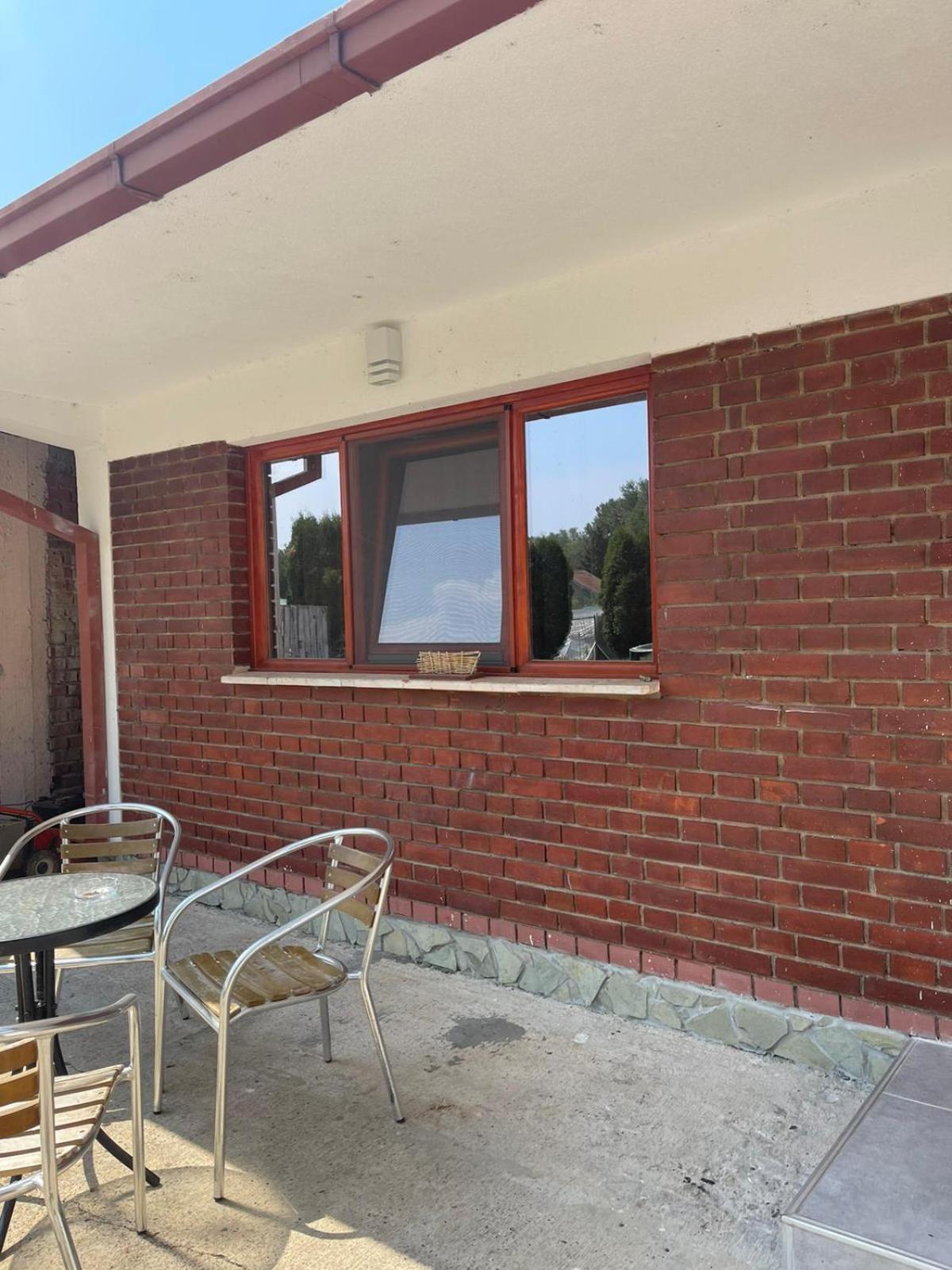 Apartmani Morava 54 Kocino Selo Luaran gambar